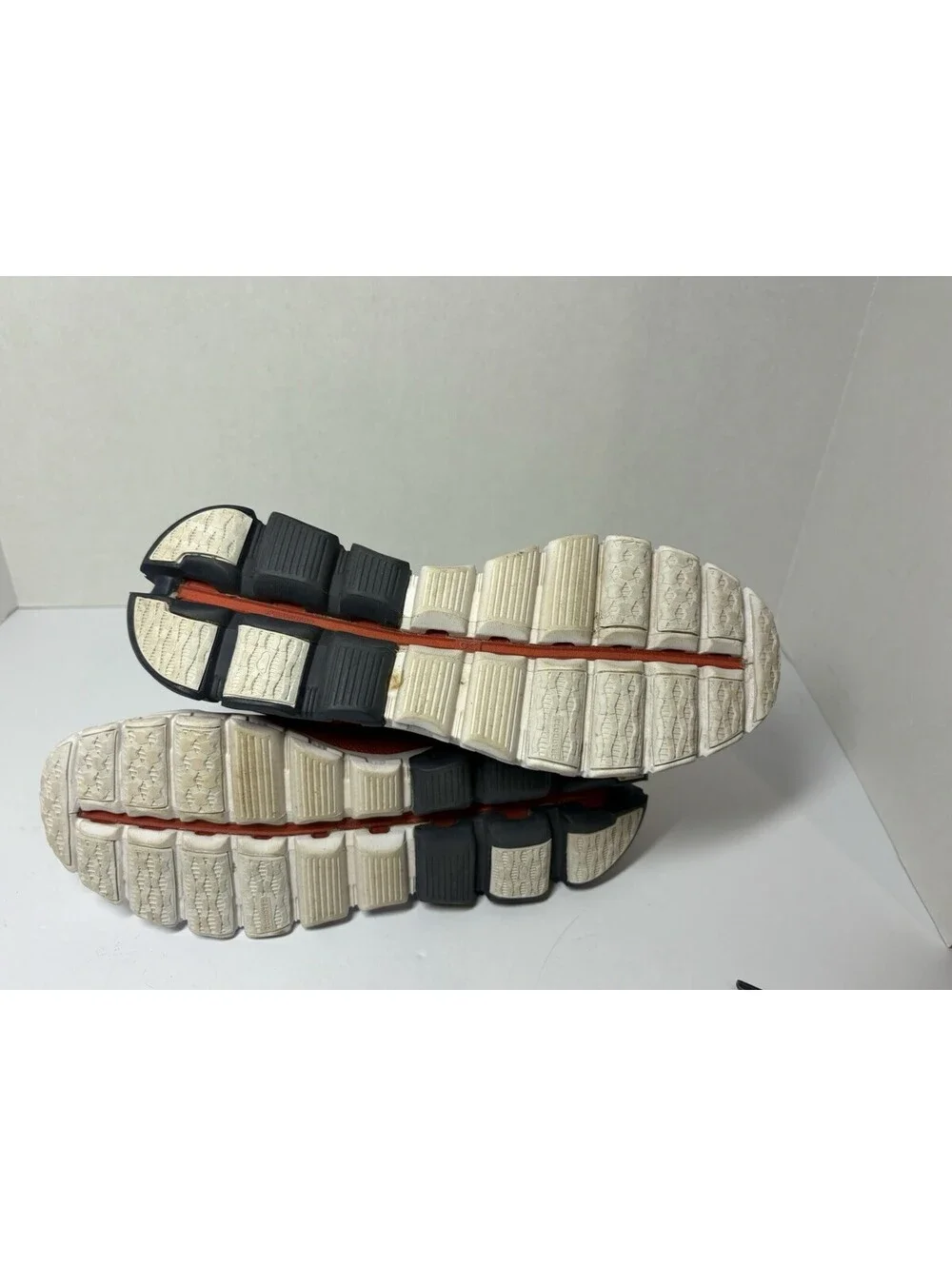 On Cloudflow 3 Mens Size US 8 Rust/ Eclipse Swiss Engineering Running Shoes